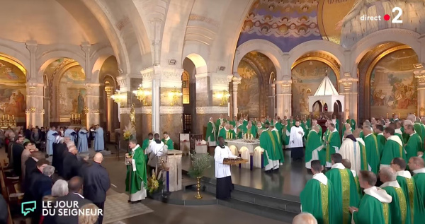 Конференція єпископів Франції, в засіданні бере участь вл. Гліб, молиться  за мир в Україні, Вірменії та Святій Землі